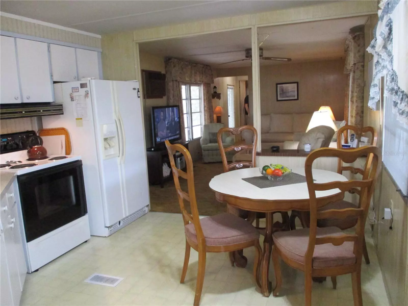 4024 Reggie Dr - Photo 3 of 9