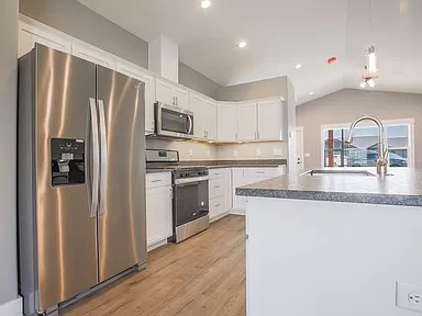 3973 Jaycee Ct #B - Photo 3 of 22