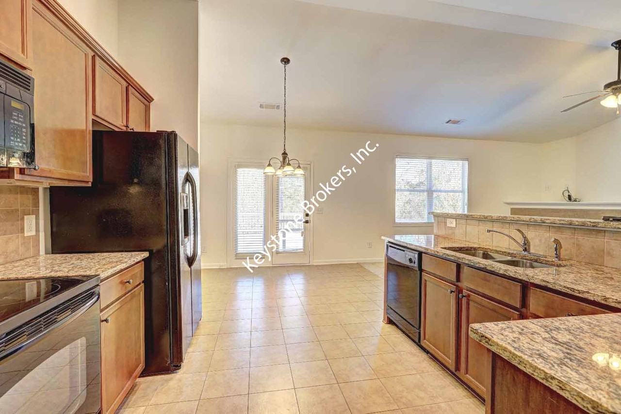 110 Sea Oaks Ct #1 - Photo 4 of 12