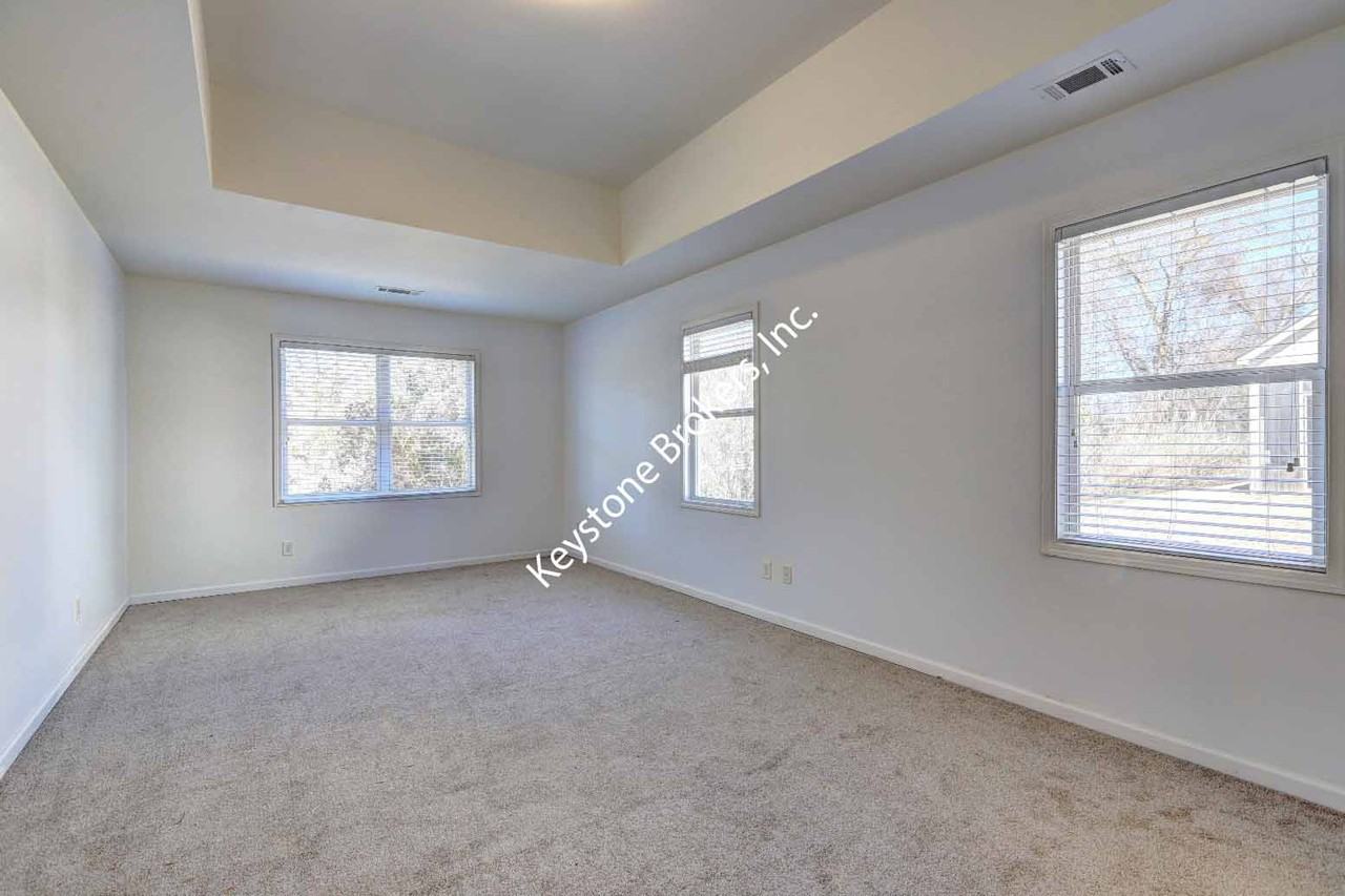 110 Sea Oaks Ct #1 - Photo 5 of 12