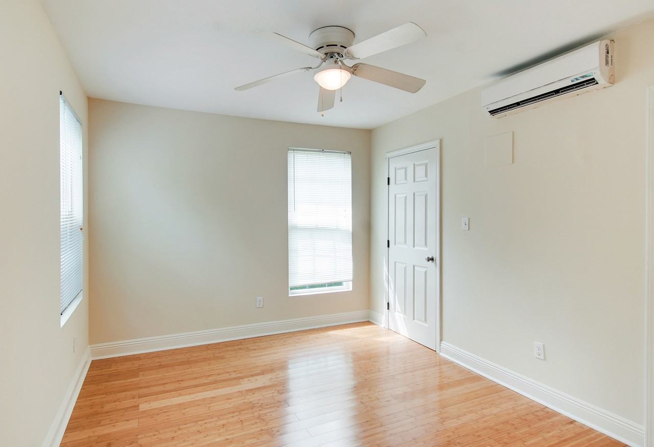 8525 Hickory St. - Photo 5 of 12