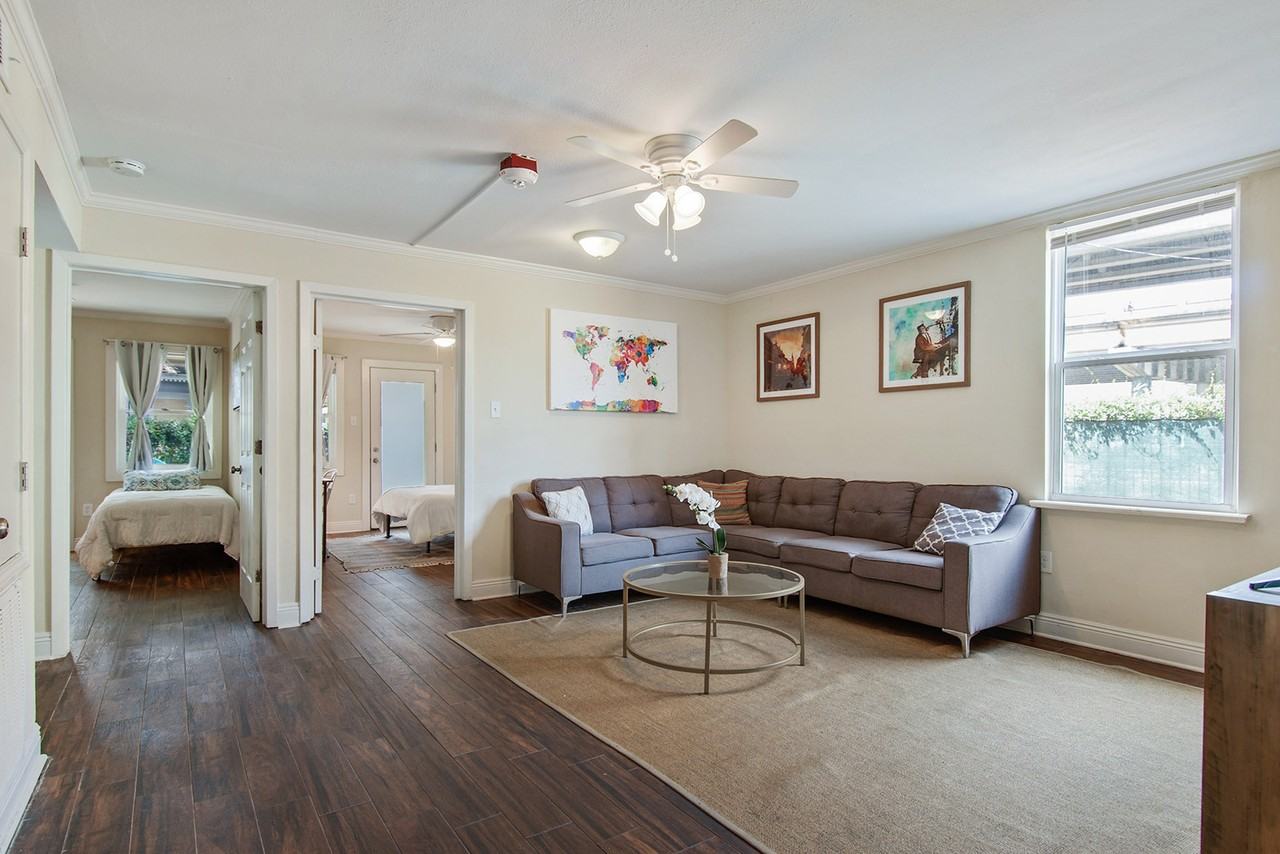 Oak Tree Apartments - Photo 2 of 12