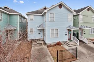 featured image of 407 Constitution St