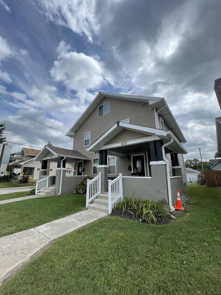 601 West 30th Street #4 - Photo 4 of 9