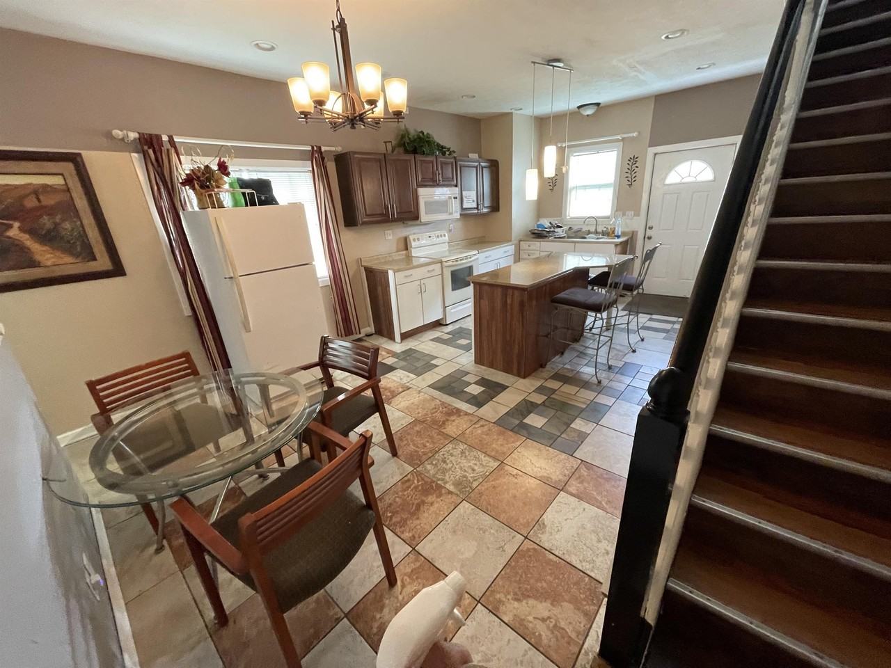 601 West 30th Street #4 - Photo 5 of 9