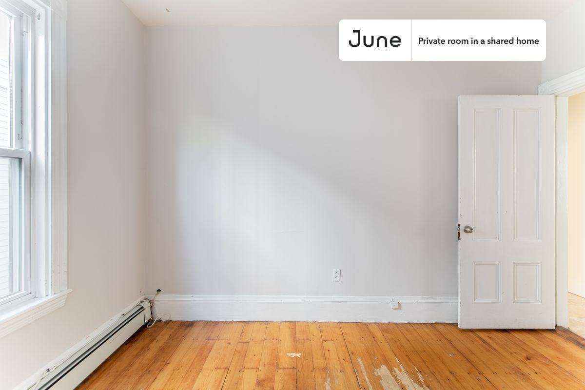 72 Calumet St #B - Photo 7 of 16