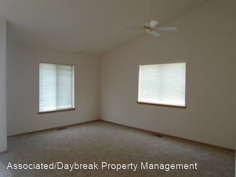 7306 W. Yakima Ave. - Photo 3 of 21