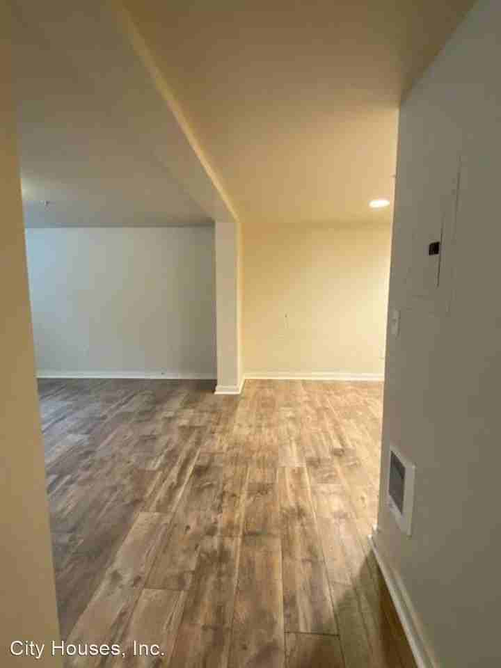 NE 60th/61st and Flanders - Photo 3 of 12