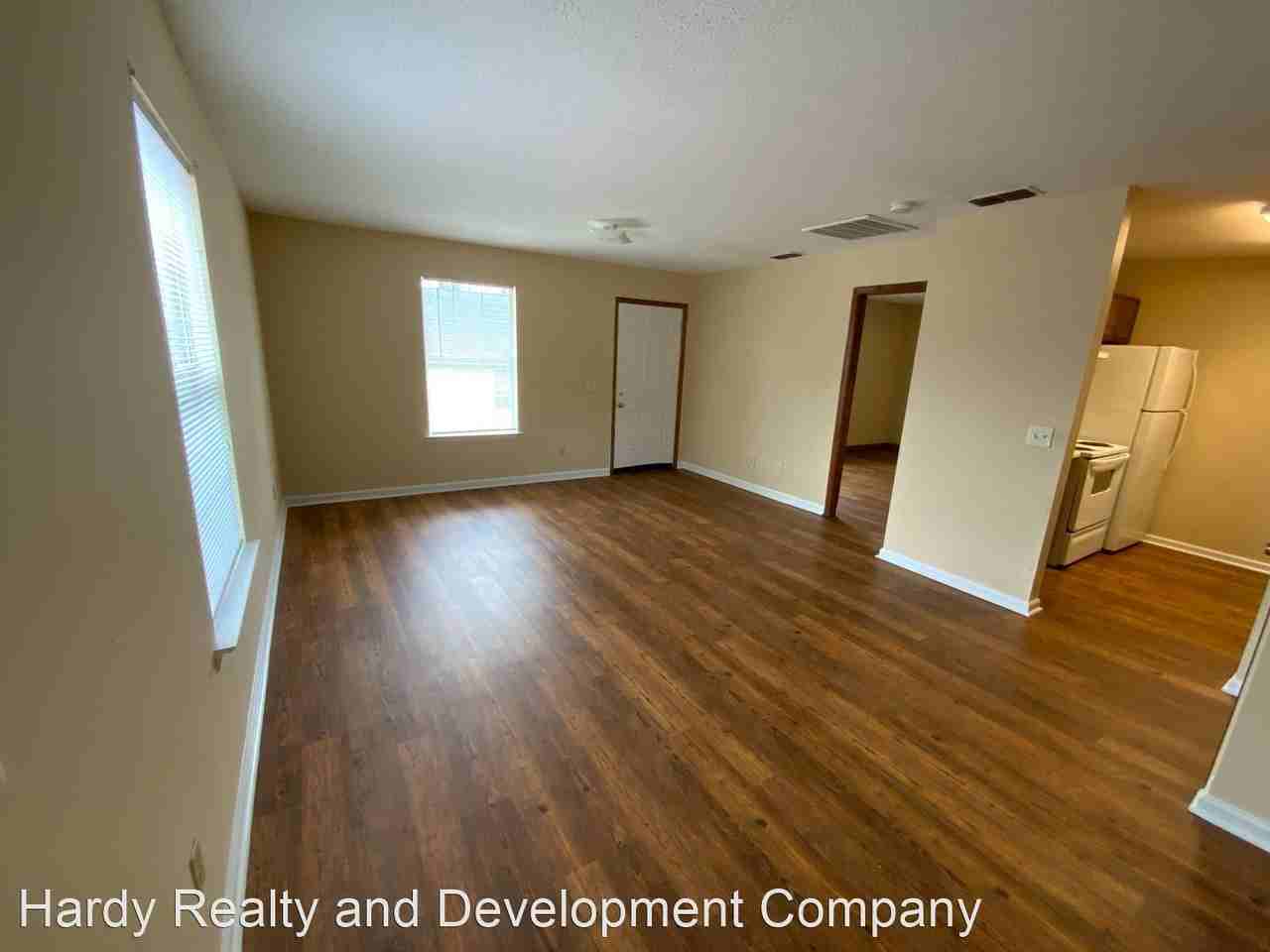 Southern Street Apartments - Photo 2 of 5