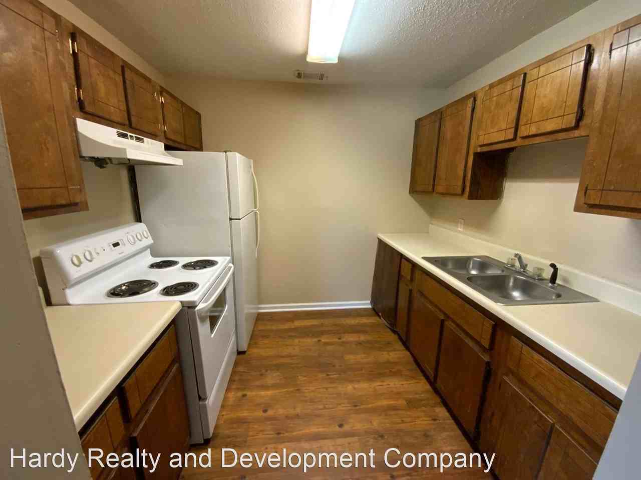 Southern Street Apartments - Photo 3 of 5