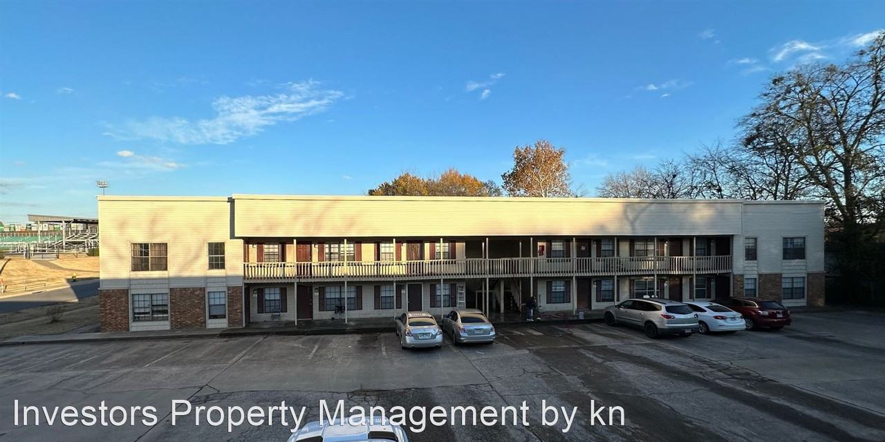 2020-2024 Baldwin Street - Photo 2 of 5