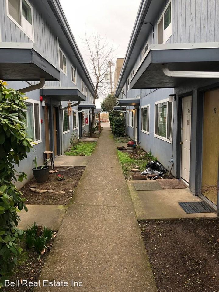 1140 Grant Street - Photo 3 of 14