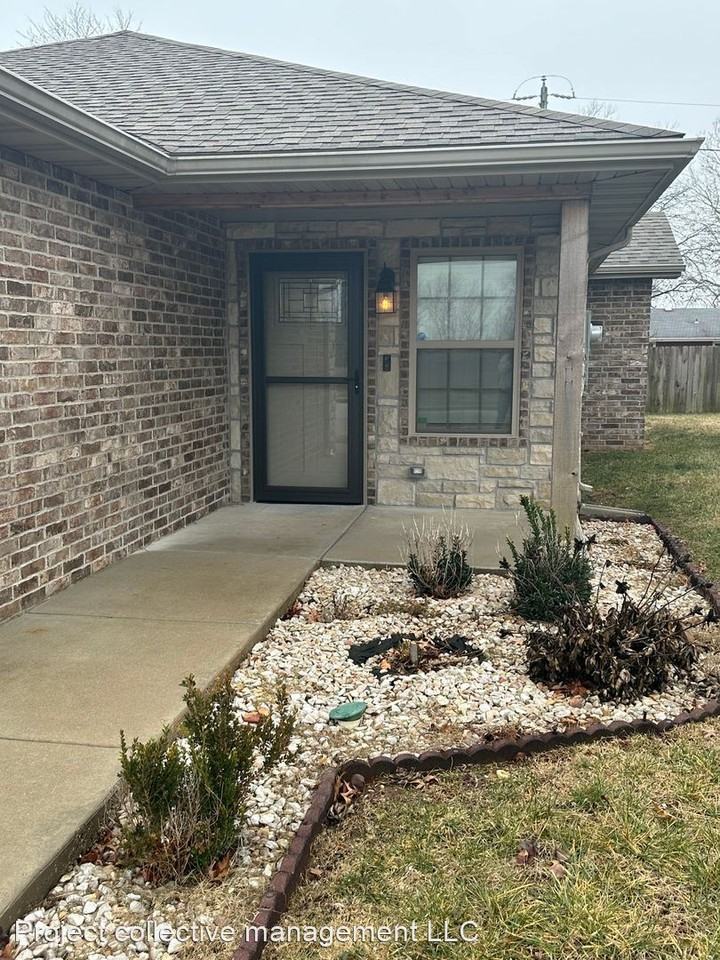 W Nicholas - Photo 2 of 12