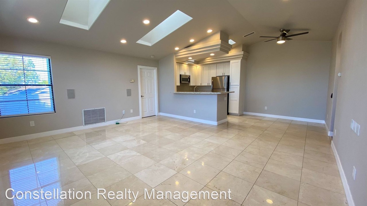 4535-4537 52nd St. - Photo 3 of 25