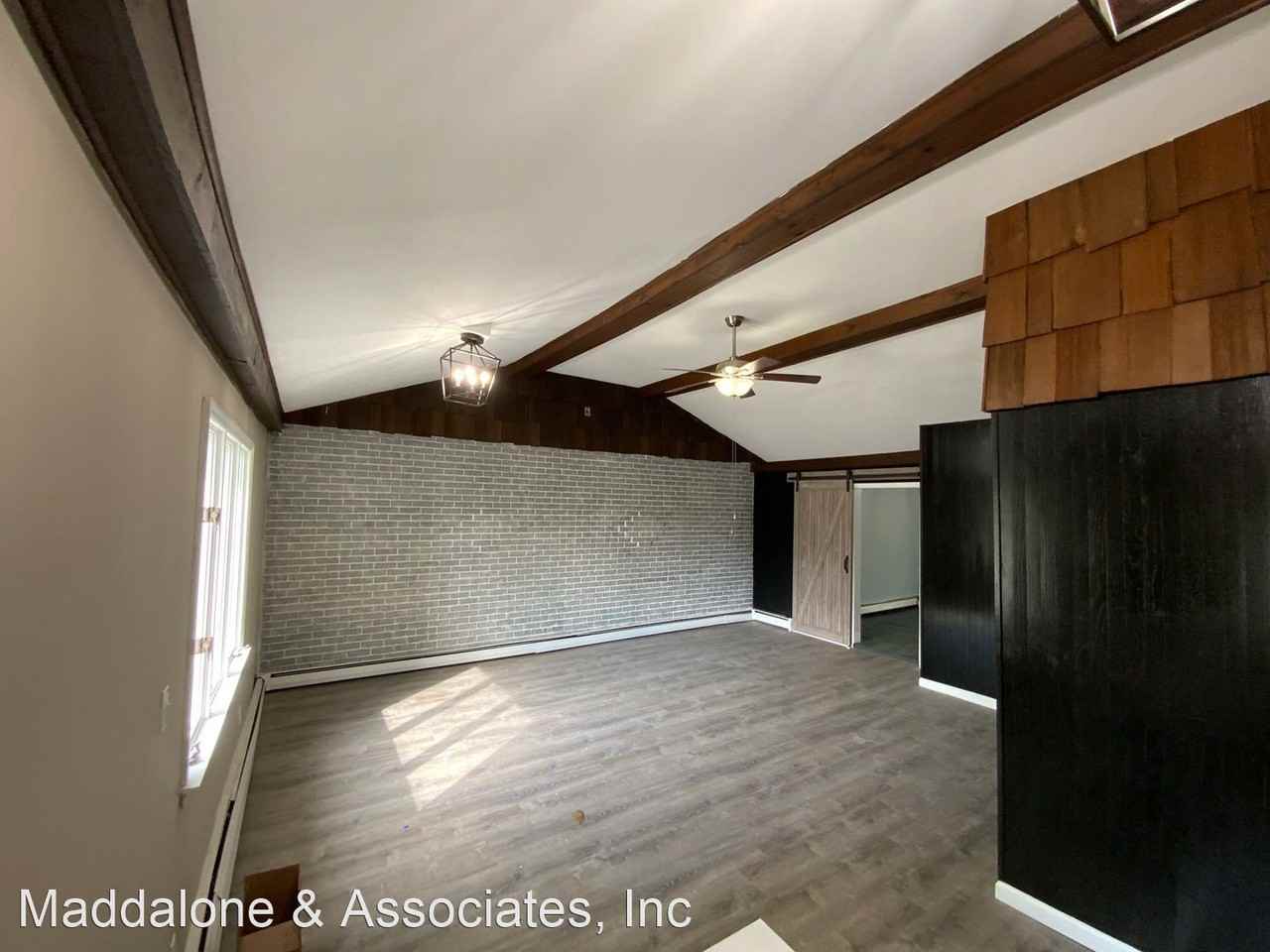 486 Saratoga Road - Photo 3 of 21