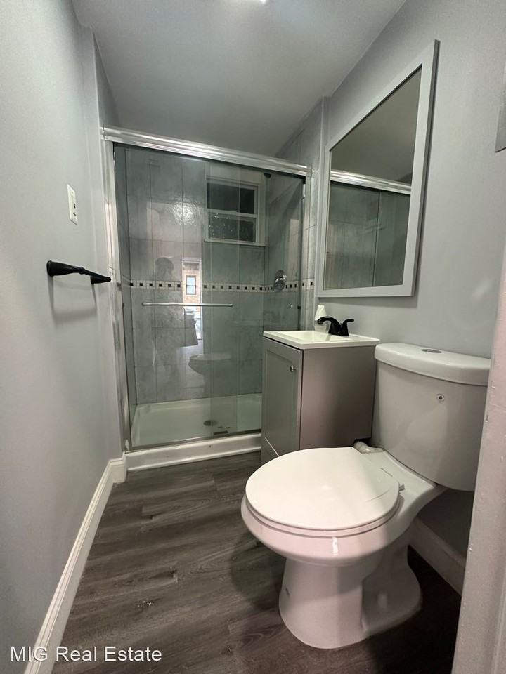 406 Communipaw Ave. - Photo 3 of 7