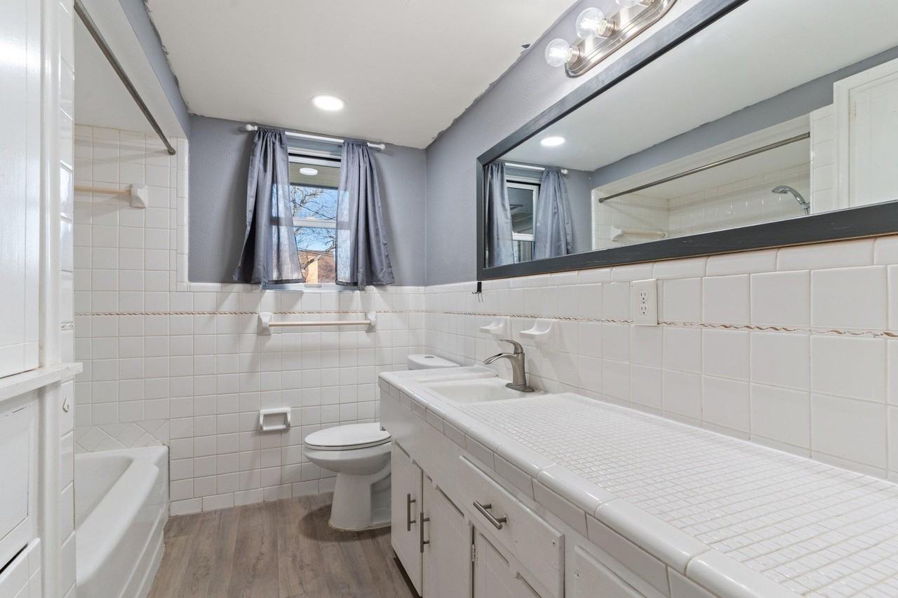 Capriola Ln - Photo 2 of 8