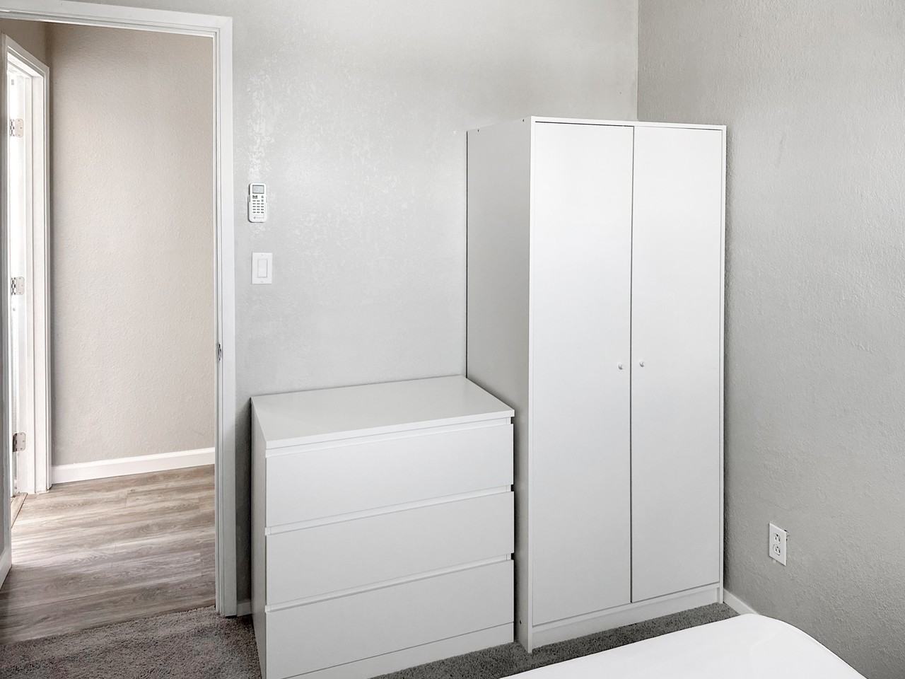 Cory Pl - Photo 5 of 6