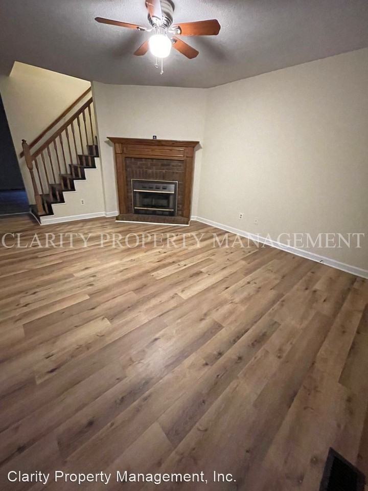 Grove Circle NW - Photo 2 of 15