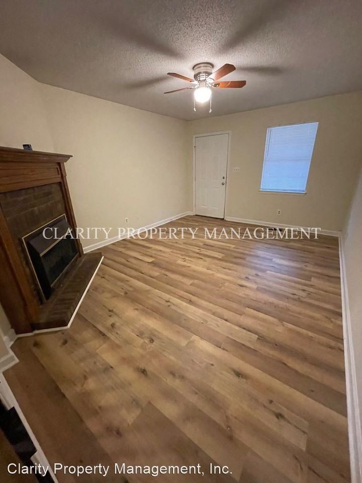 Grove Circle NW - Photo 3 of 15