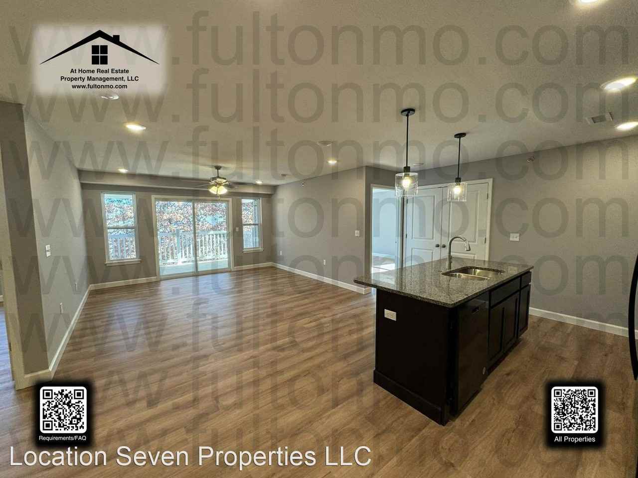 2610 North Bluff Street - Photo 2 of 2