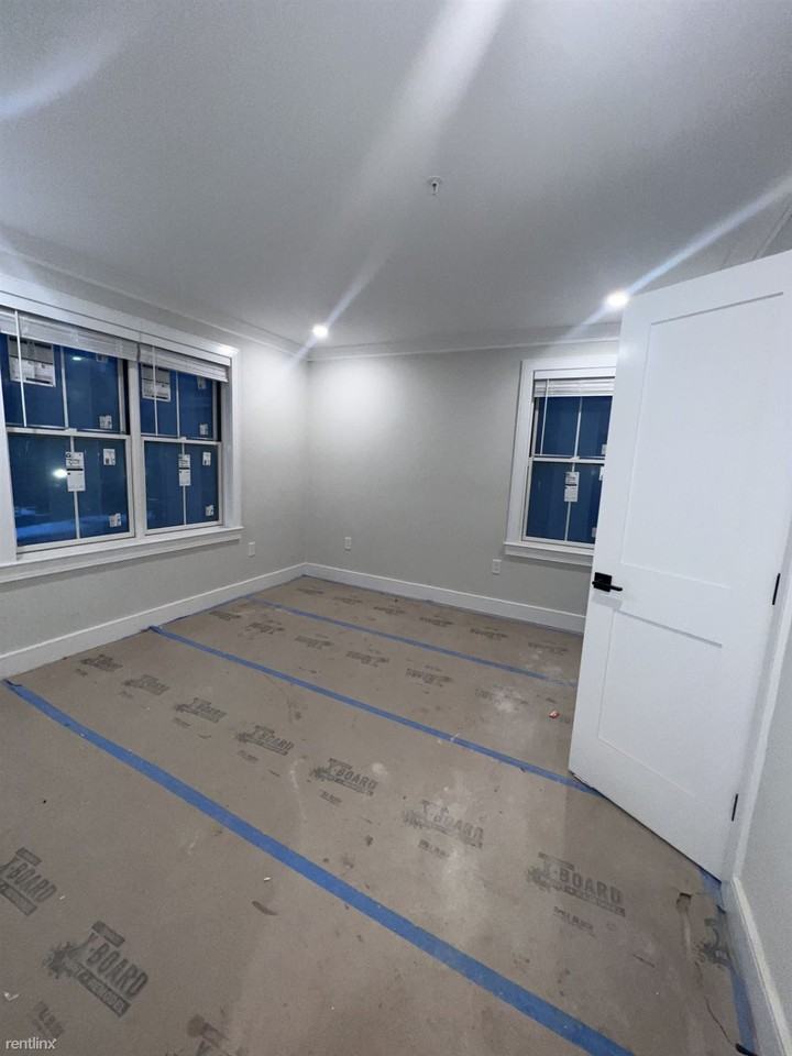 9 Everett St - Photo 2 of 6