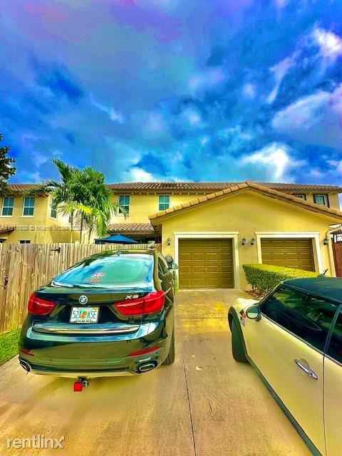 24360 Sw 117th Ave #0 - Photo 2 of 10