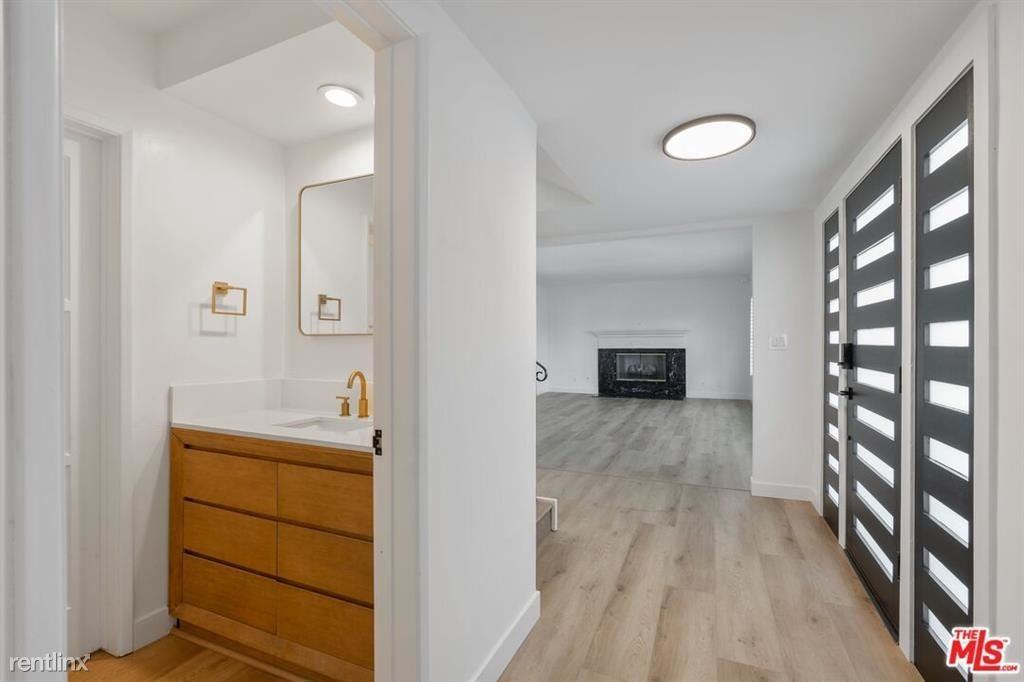15974 Tobin Way - Photo 2 of 10