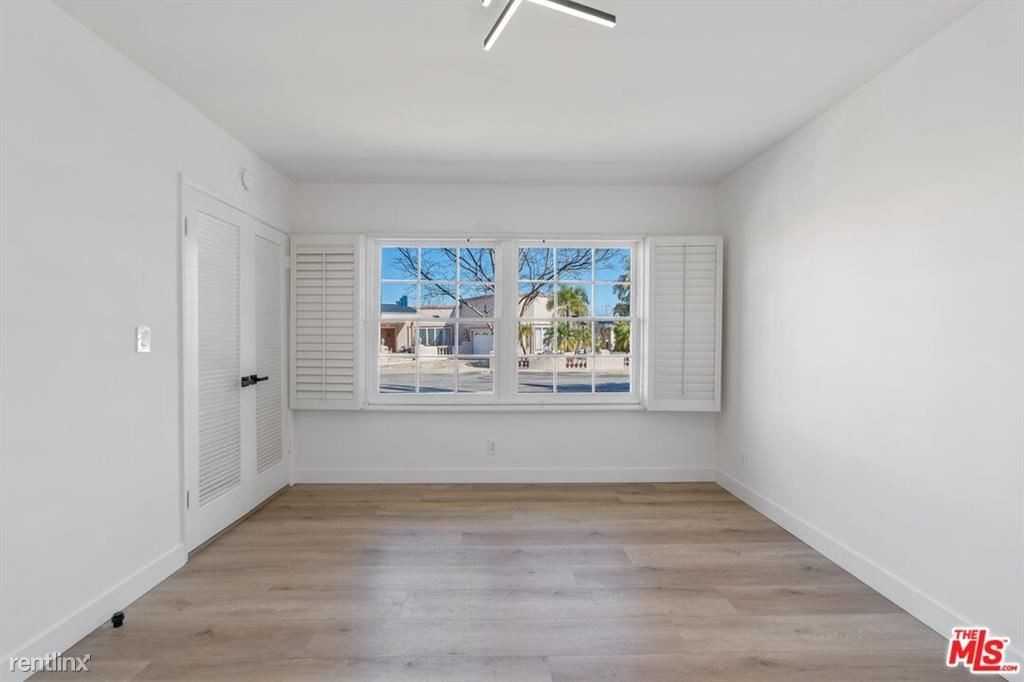 15974 Tobin Way - Photo 3 of 10