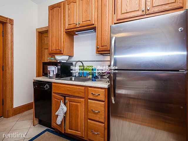 97 Myrtle St - Photo 3 of 11