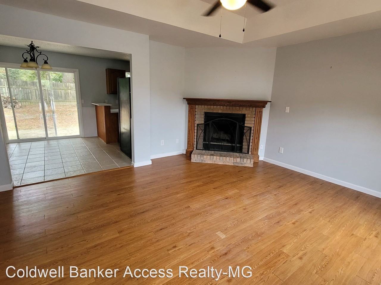 220 Highpoint Ct - Photo 3 of 20