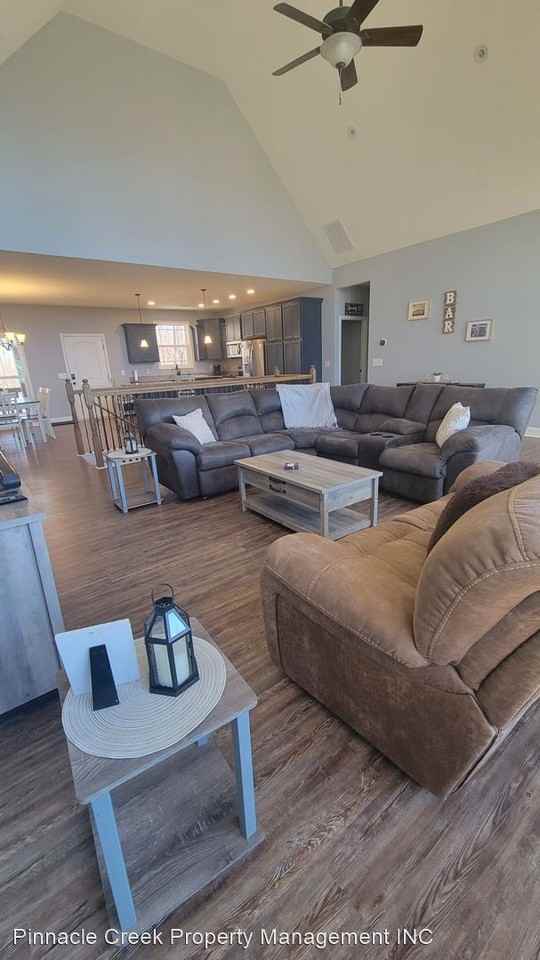 128 Glad Tidings Ln - Photo 3 of 15