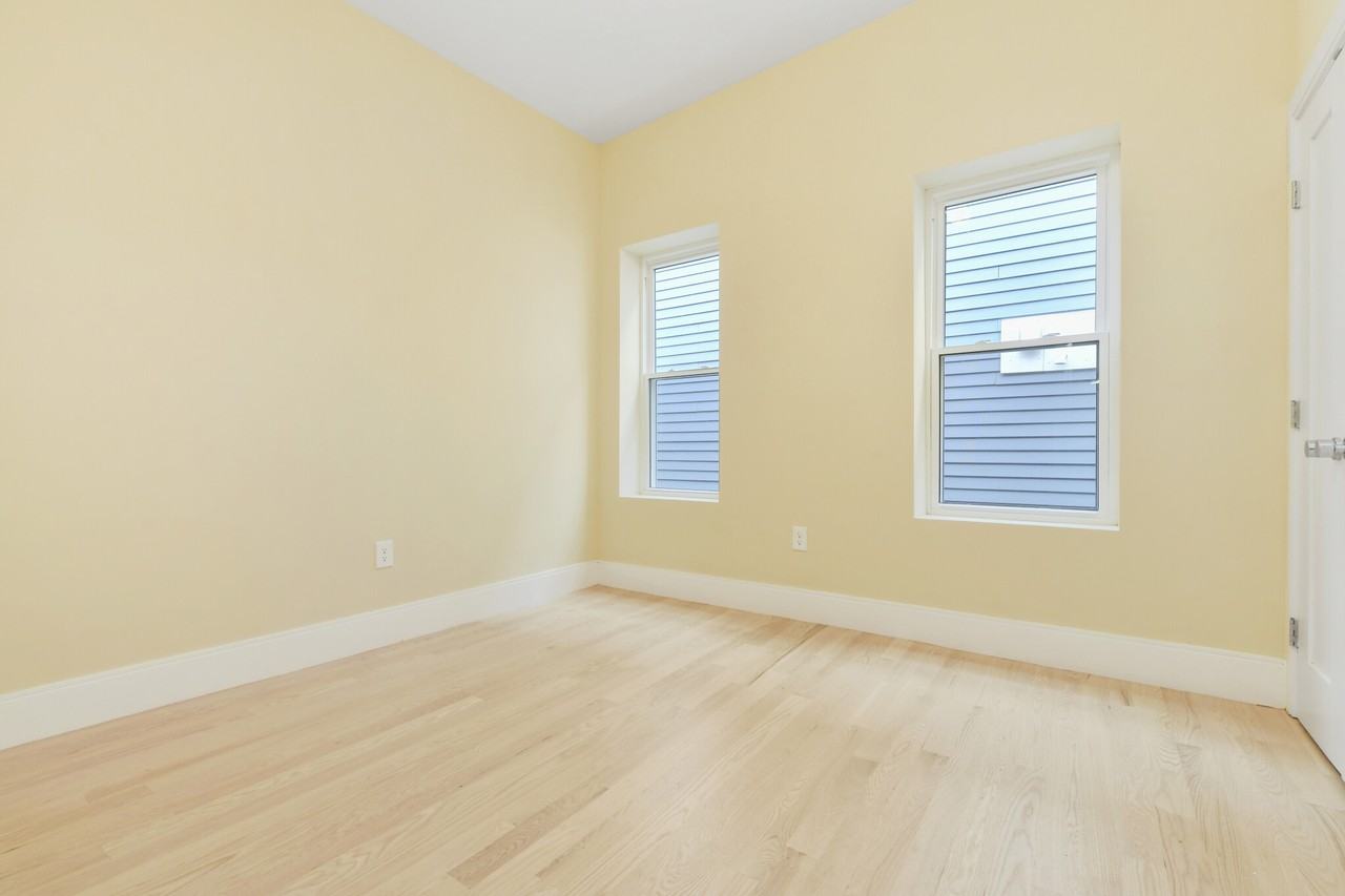 184 Paris St #3 - Photo 5 of 17