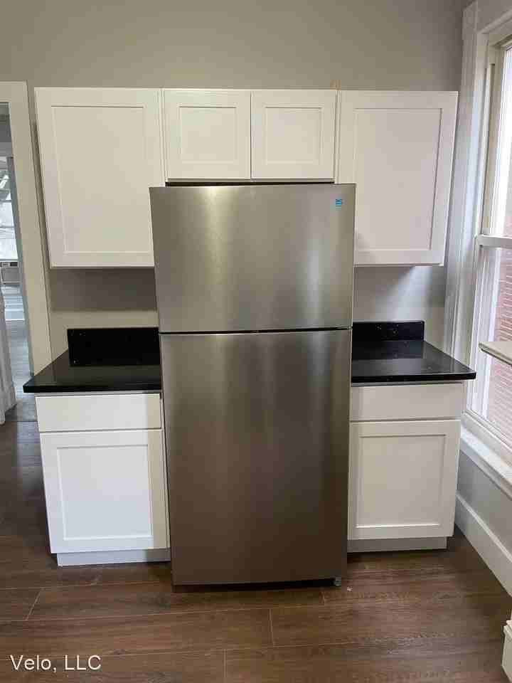 174 Park Street - Photo 3 of 31