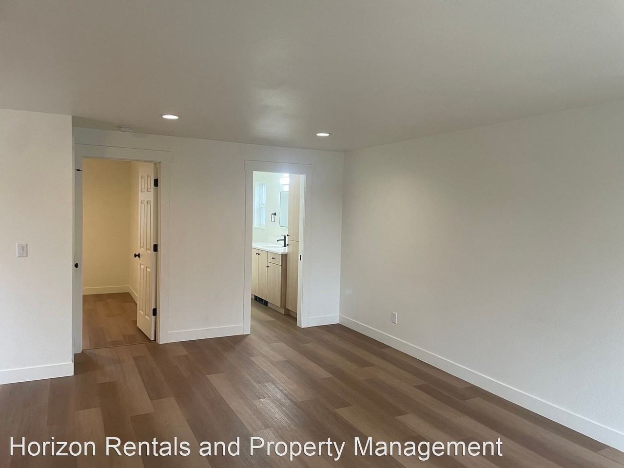 2065 NW Hill St. - Photo 2 of 18