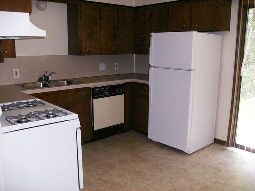 1433 Beckwith View Ave NE - Photo 3 of 7