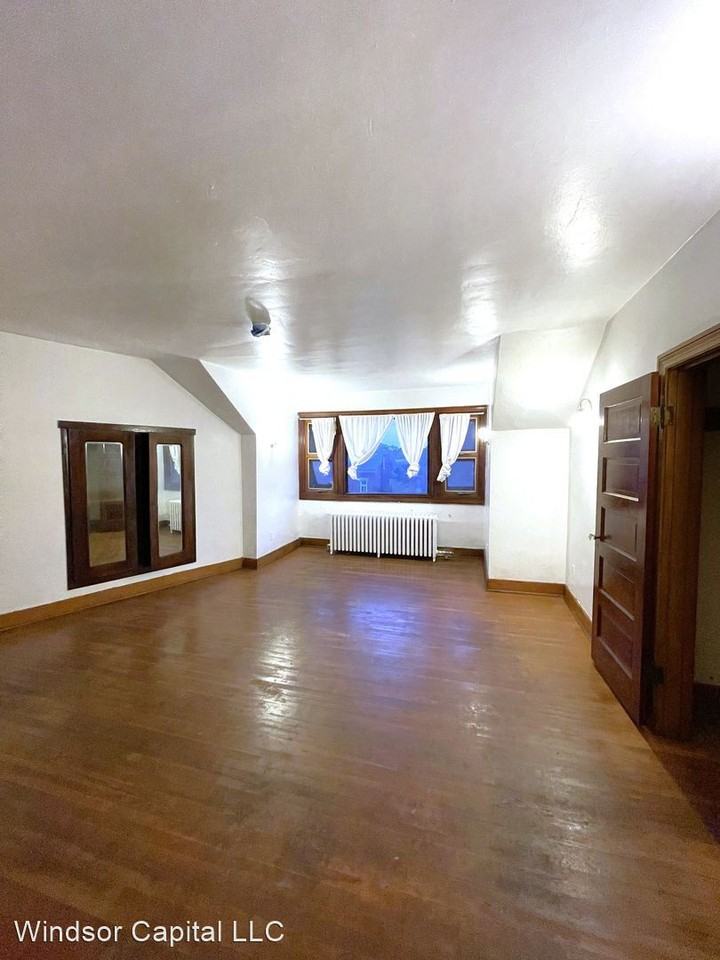 409 S Pacific Ave Apartments in Bloomfield, Pittsburgh, PA 15224 Zumper