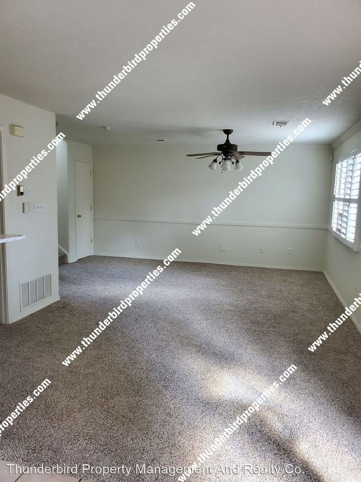 7116 Jet Rd Ne - Photo 3 of 10