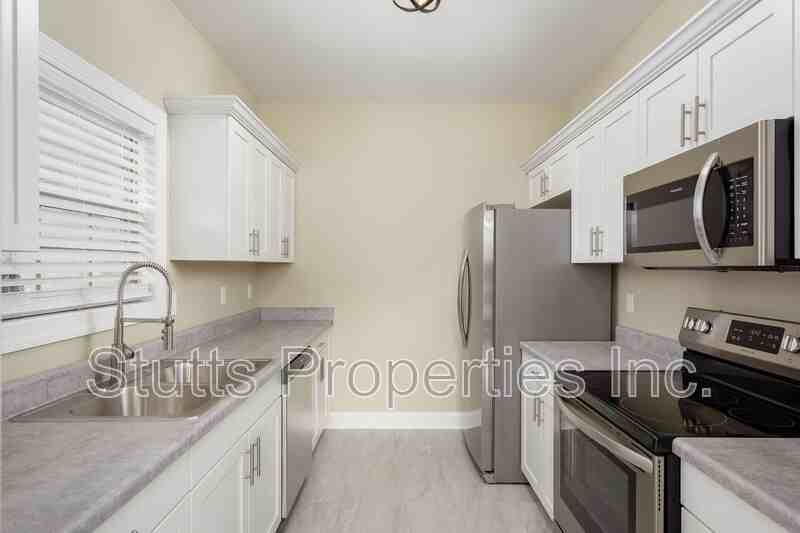210 Bentbrook Pl #210 - Photo 3 of 8