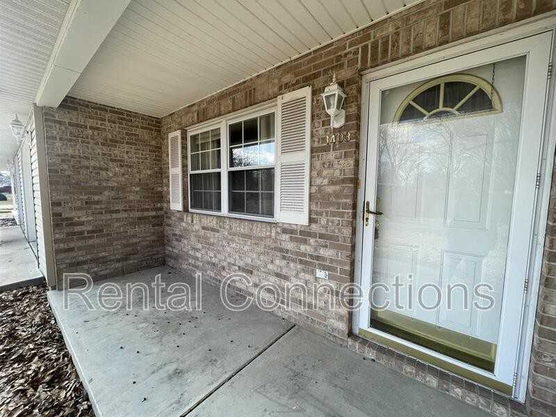 1403 N 8th St #1403N8th - Photo 2 of 11