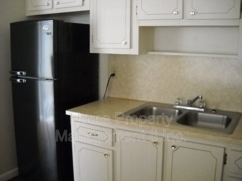 815 Ridge Rd #5 - Photo 2 of 10