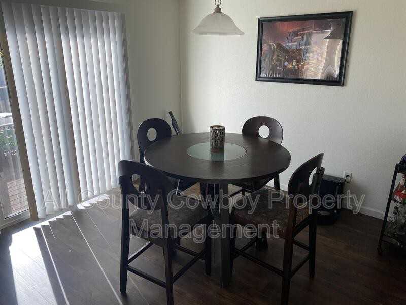 4124 Plateau Ct - Photo 3 of 9