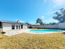 215 N Harris Ave - Photo 1 of 1