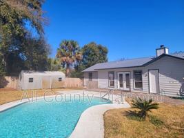 featured image of 215 N Harris Ave