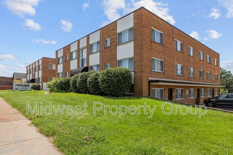 2507 S Big Bend Blvd #10