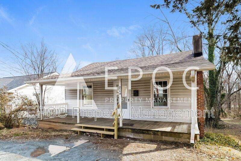 2804 Old Greensboro Rd - Photo 2 of 15
