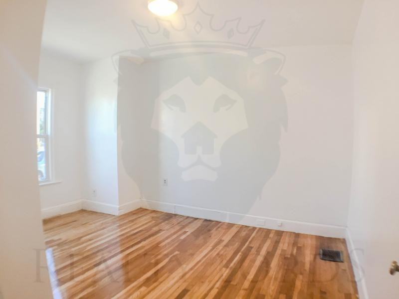 16 Higgins St - Photo 2 of 23