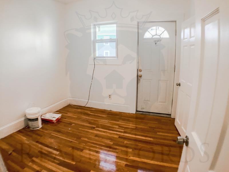 16 Higgins St - Photo 5 of 23