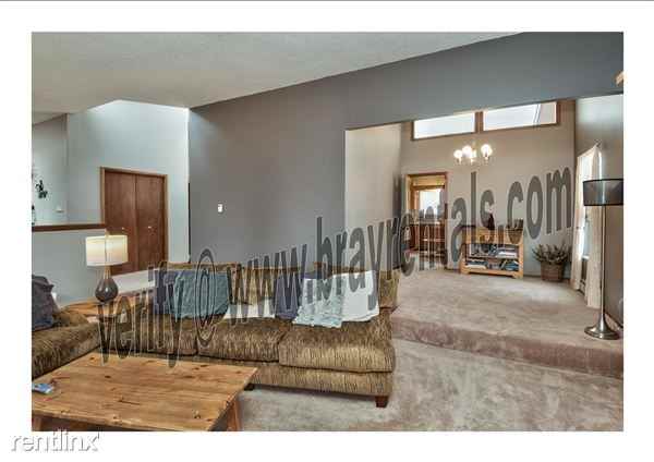 518 Tiara Dr - Photo 2 of 6