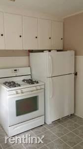 9986 Coryland Rd - Photo 2 of 9